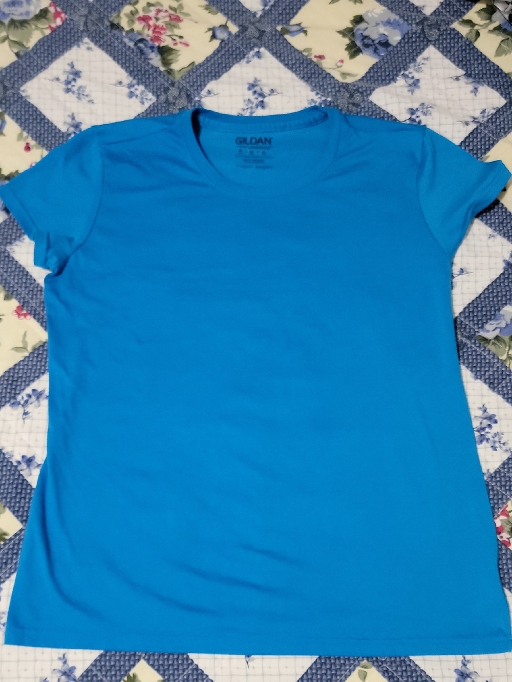 Gildan Women’s Short Sleeve Crew Tee in Bright Blue